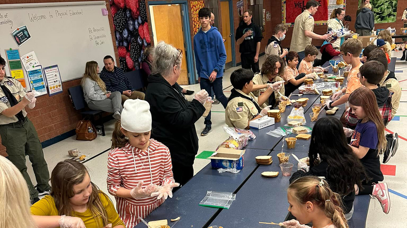 Service Project - Sandwich Building Night